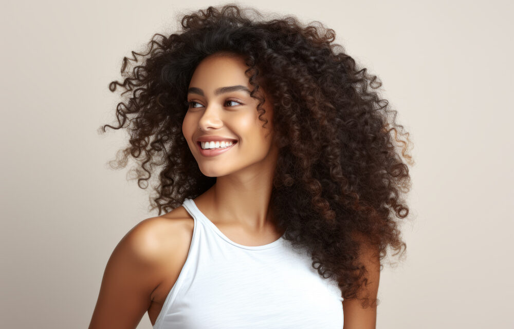 Cabelo cacheado: como hidratar e definir?